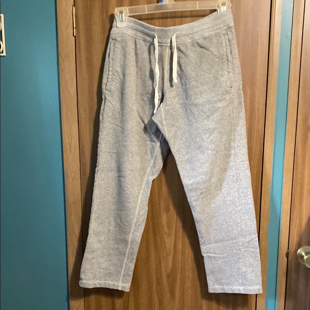 American Eagle Gray Sweatpants Relaxed Fit